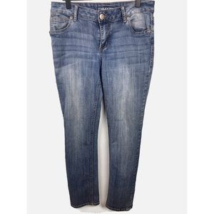 Maurices jeans size 6 regular